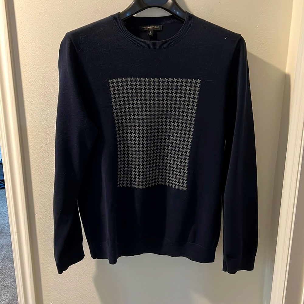 Banana Republic Factory crew neck sweater, size S